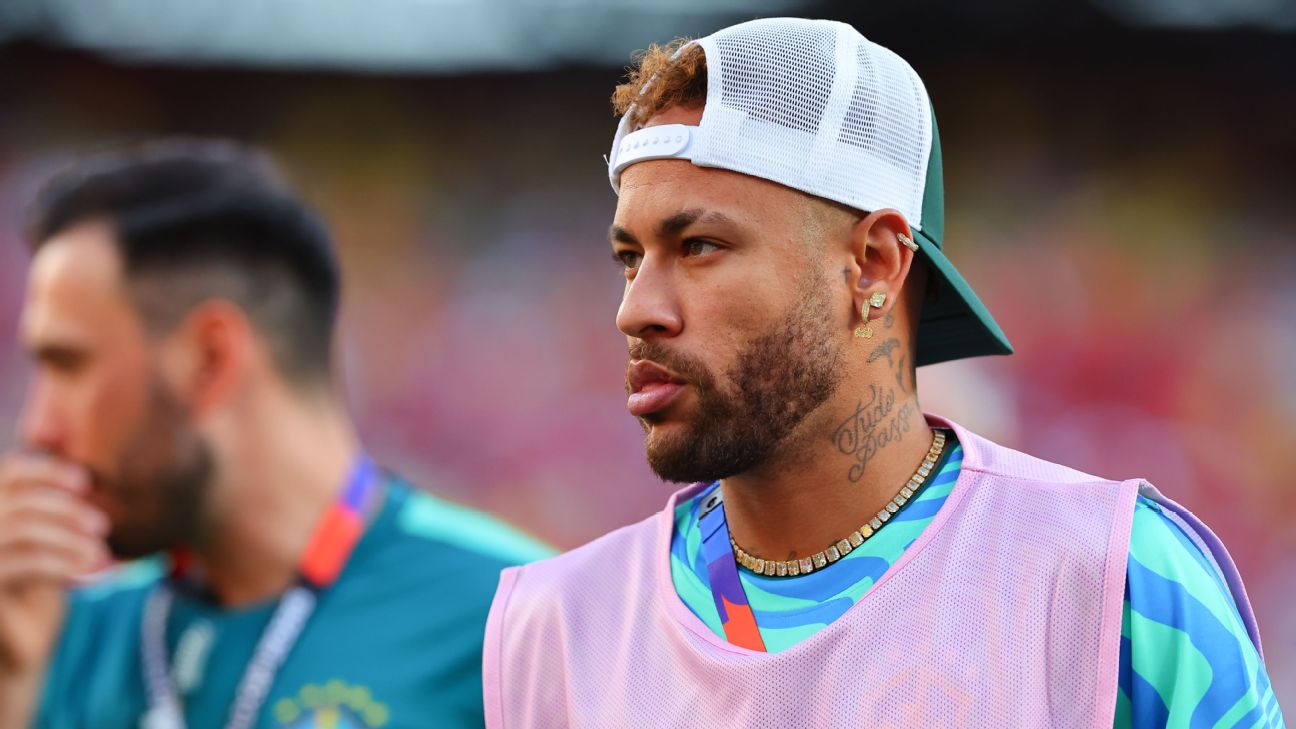 内马尔仍未随巴西训练，复查医疗检测
